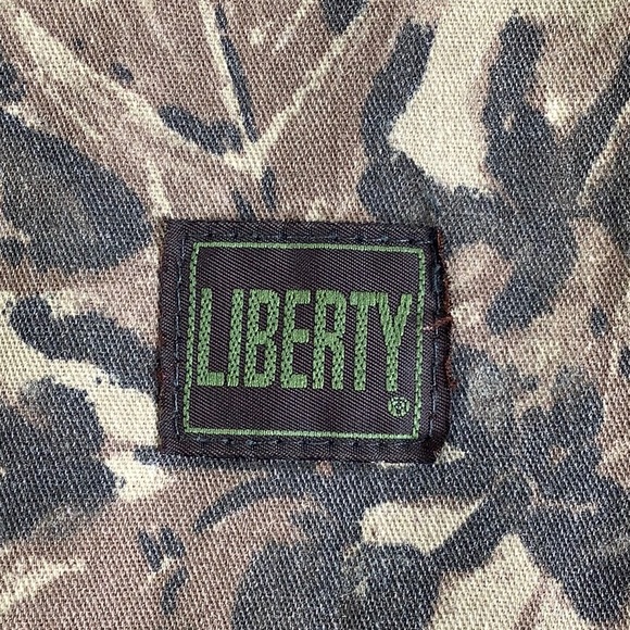 VGT Liberty Realtree Camouflage Insulated Long sleeve Bibs men size XXL EUC - Picture 2 of 15